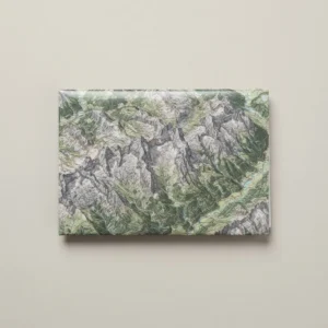 Mapa Urkiola-Anboto 1:25.000, mapa plegado con peñas calizas en la portada